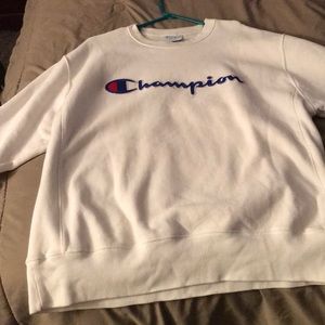 CHAMPION SWEATSHIRT !!!